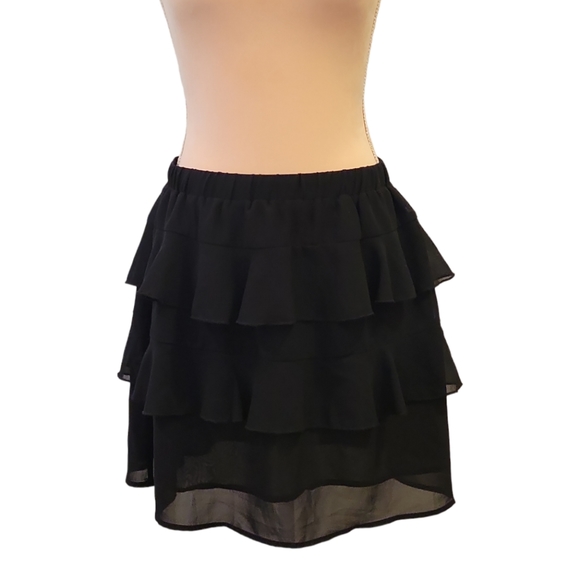 PrettyLittleThing Formal Black Skirt Size 14 - Picture 1 of 6
